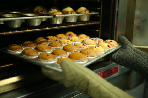 What to consider when choosing a bakery oven? - GAUX