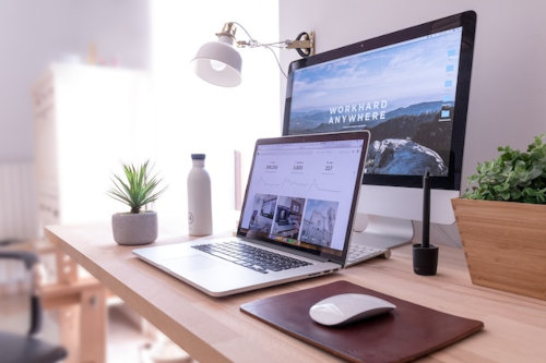 Creating business website