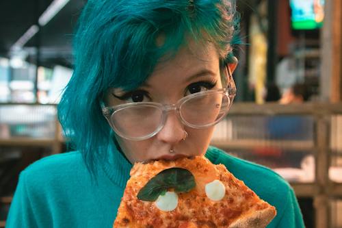 Eating pizza