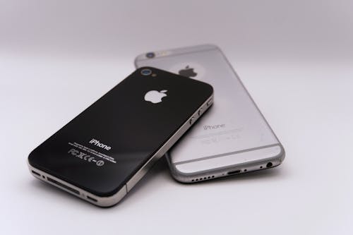 iPhone phones
